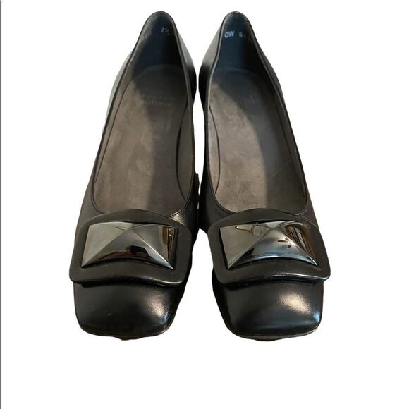 Stuart Weitzman Black Buckle Toe Pumps - 7.5 M - Picture 1 of 7